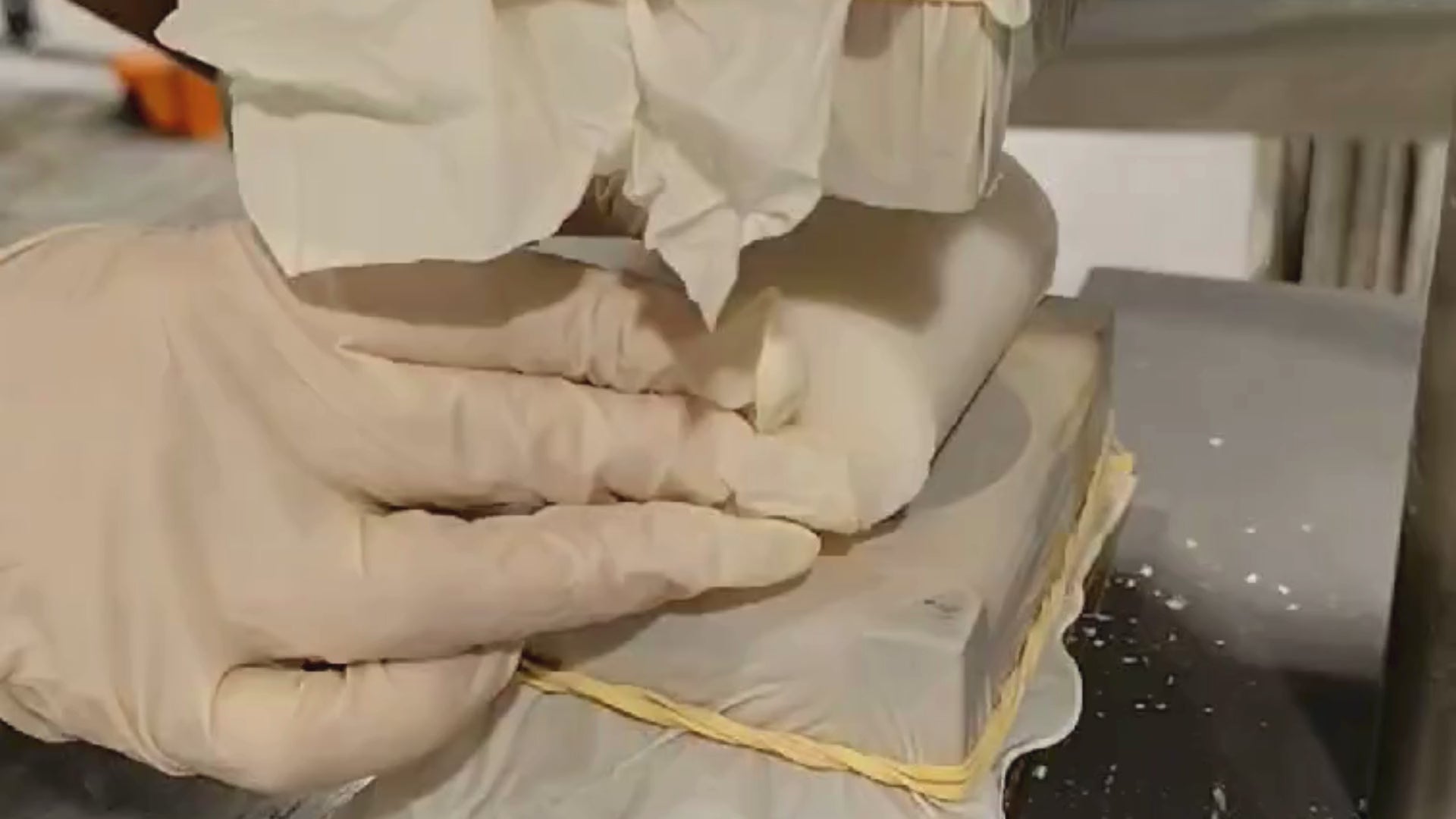 Load video: Handcrafted soaps SIWARA PARIS